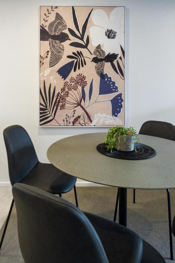 City Lights Retreat With Carpark 2 Bed 2 Bath Christchurch Kültér fotó