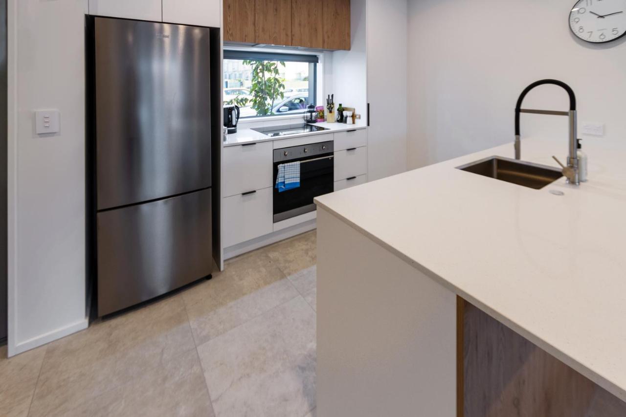 City Lights Retreat With Carpark 2 Bed 2 Bath Christchurch Kültér fotó