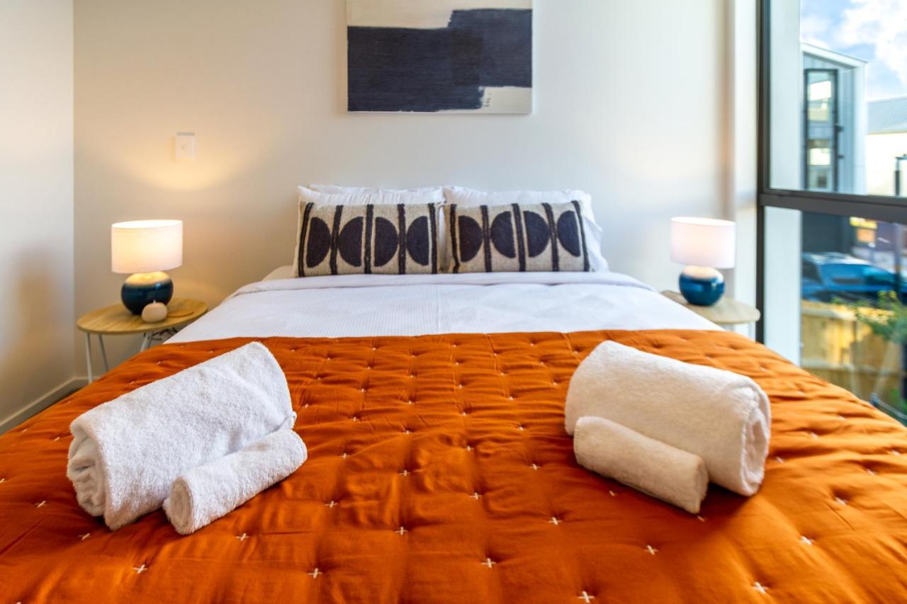 City Lights Retreat With Carpark 2 Bed 2 Bath Christchurch Kültér fotó