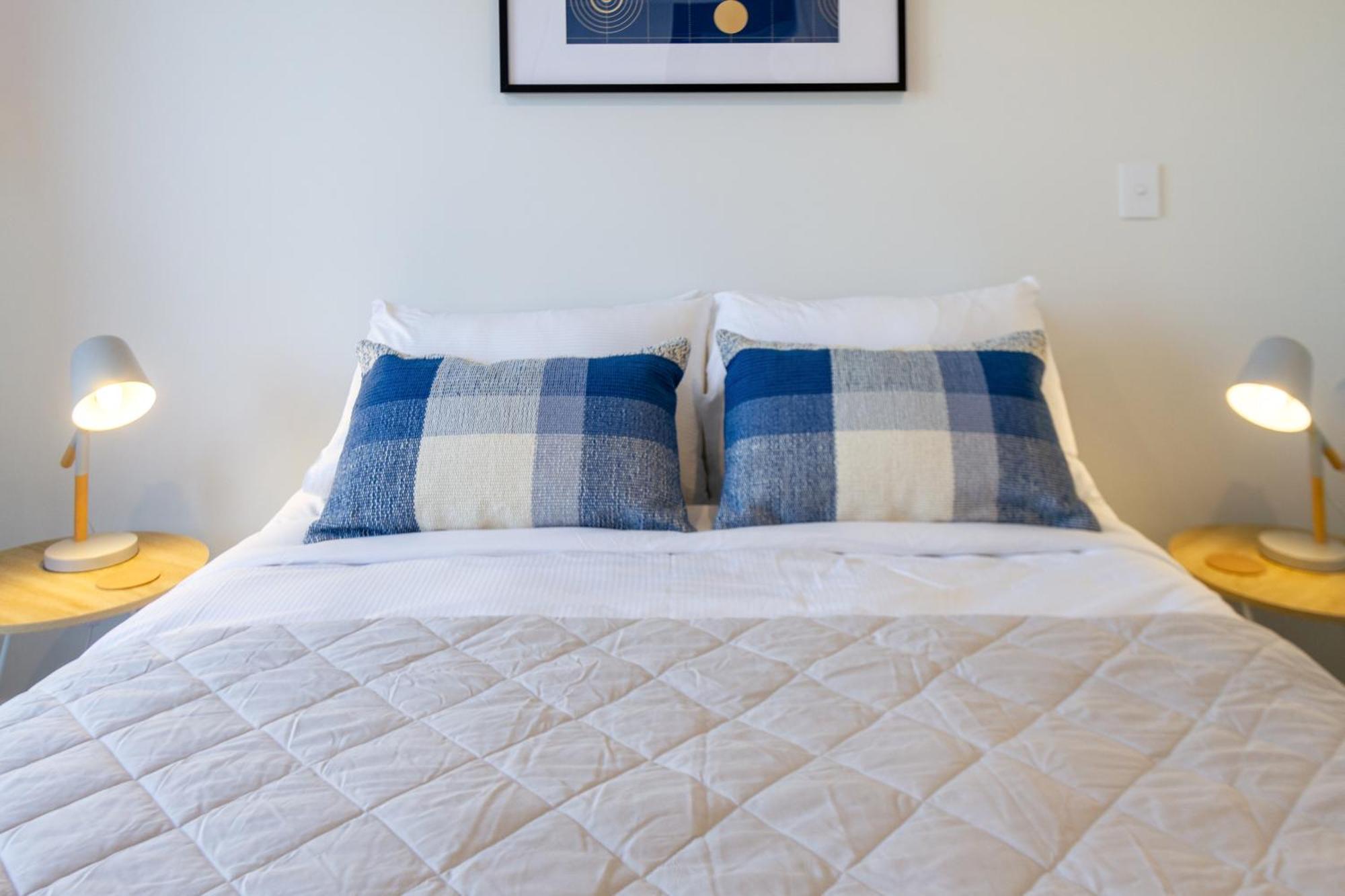 City Lights Retreat With Carpark 2 Bed 2 Bath Christchurch Kültér fotó